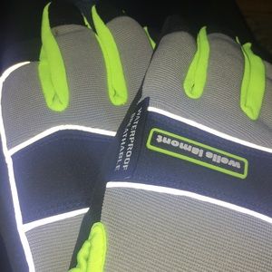 LIGHT GREEN Men gloves